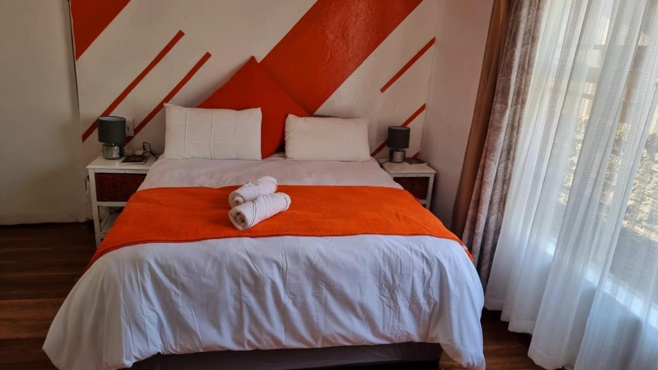 Epic Den Lodge Phuthaditjhaba Экстерьер фото