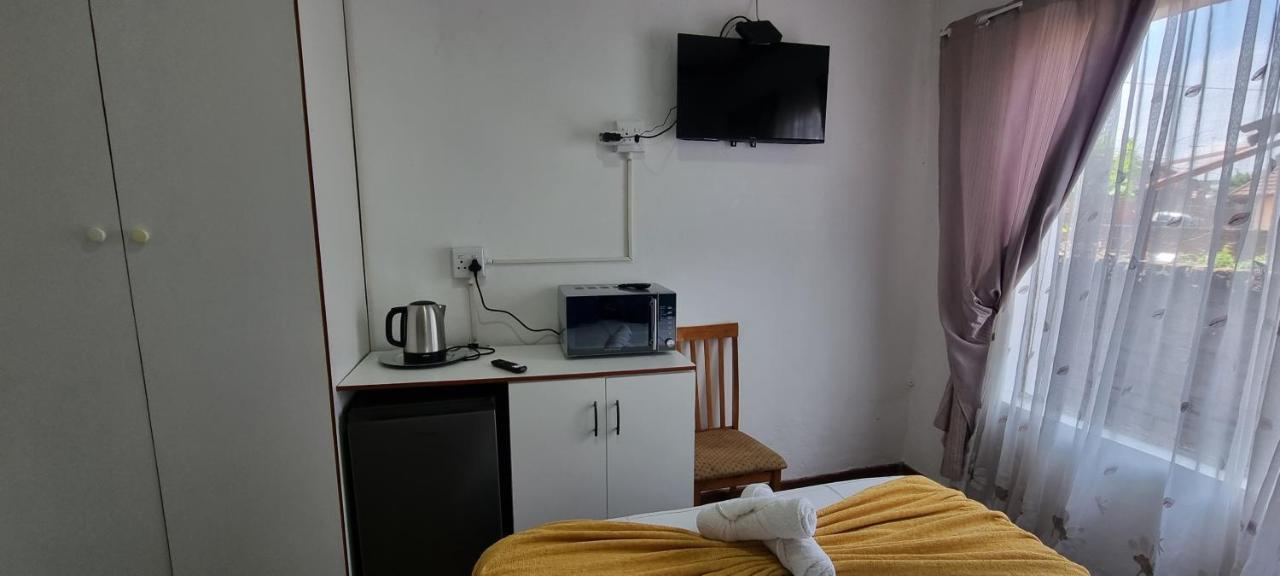 Epic Den Lodge Phuthaditjhaba Экстерьер фото